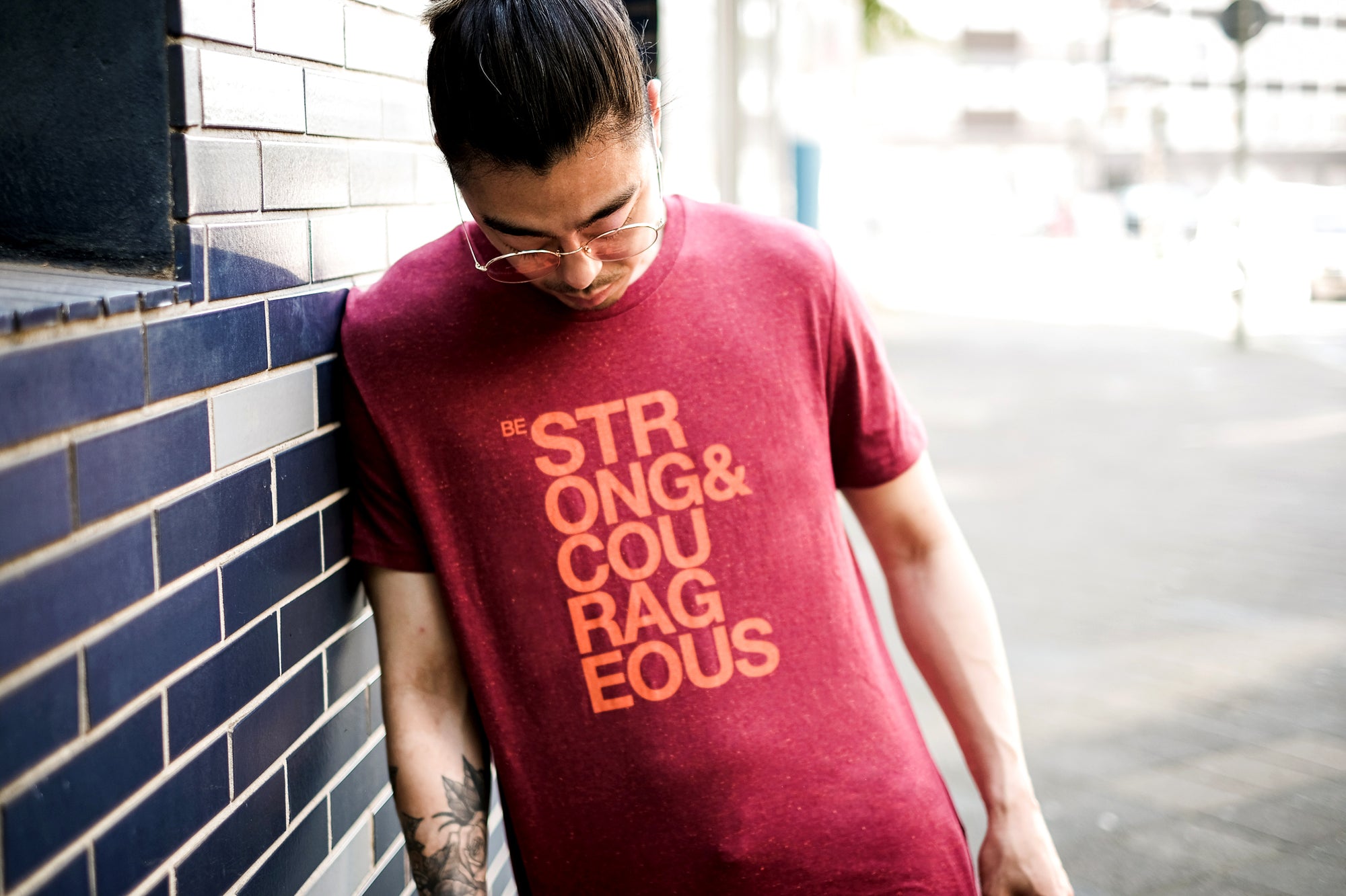 Be strong & courageous Burgundy Red/Orange